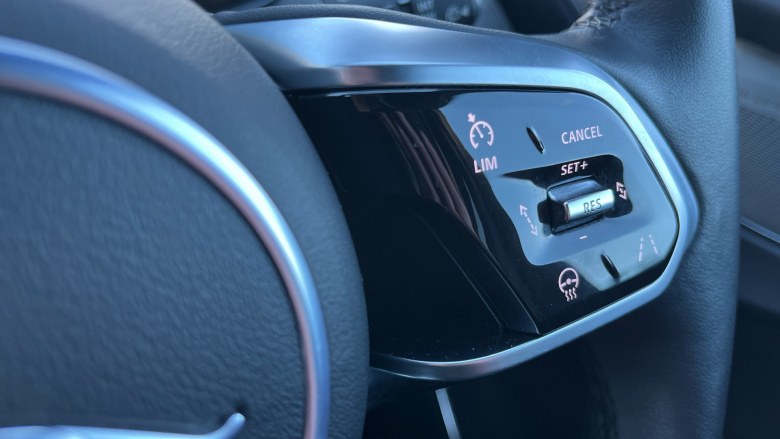 Jaguar F-Pace 2.0 P400e R-Dynamic SE Black 5dr Auto AWD Estate